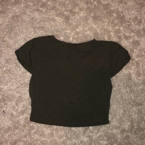 Very cropped army green lace down shirt - Picture 2 of 3